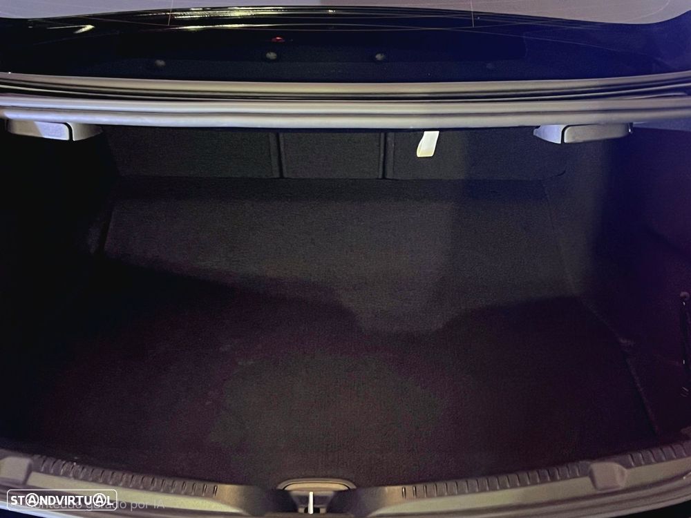 Mercedes-Benz E 300 d AMG Line - 10