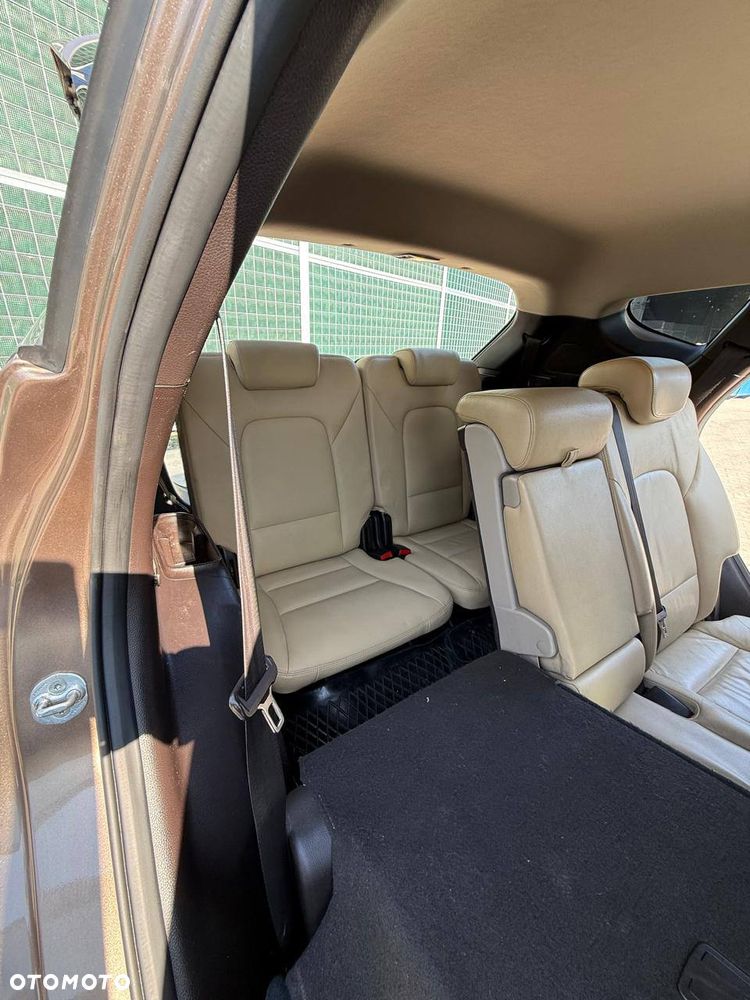 Hyundai Santa Fe - 10