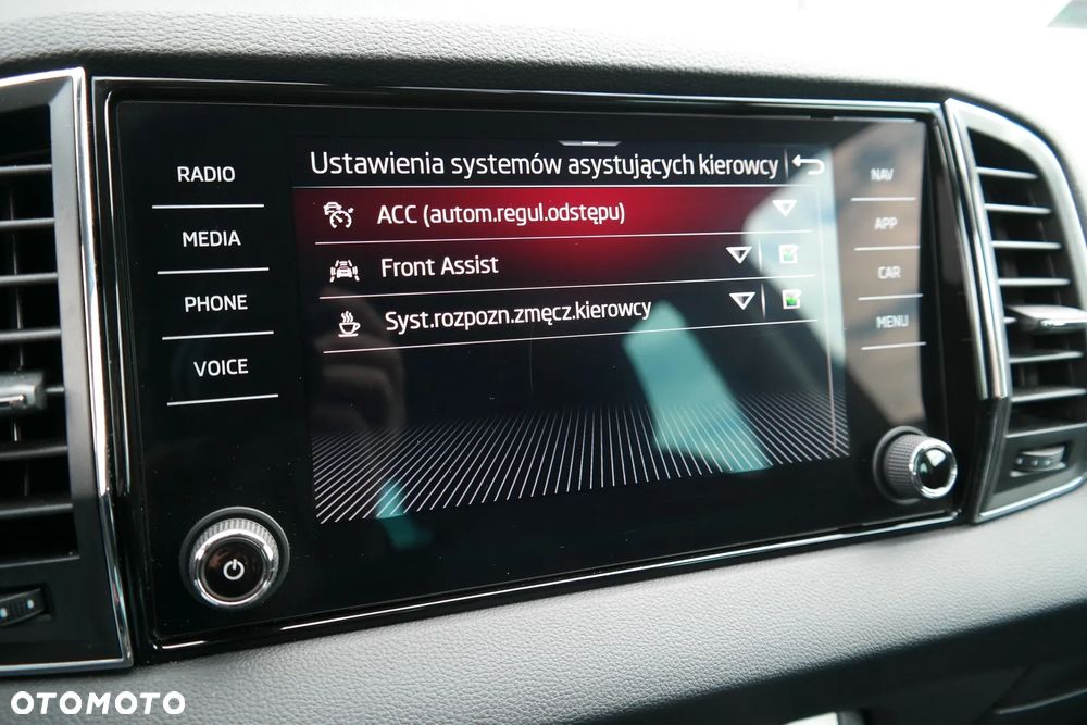 Skoda Karoq 1.5 TSI ACT 4x2 Style DSG - 30