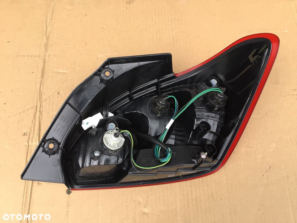 Lampa tylna lewa Mitsubishi Space Star ll 2 - 2