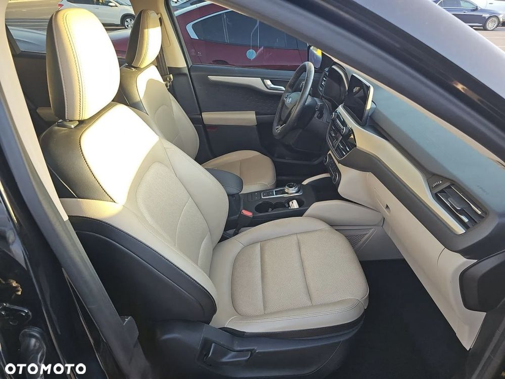 Ford Escape 2.0 EcoBoost AWD Titanium - 11