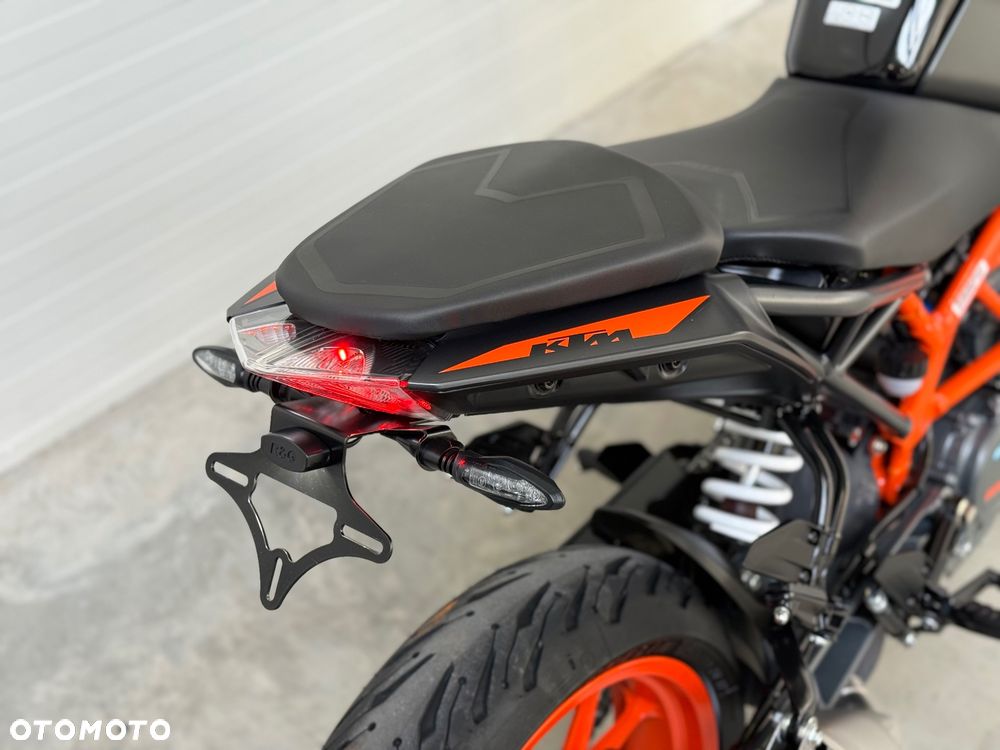 KTM Duke - 19