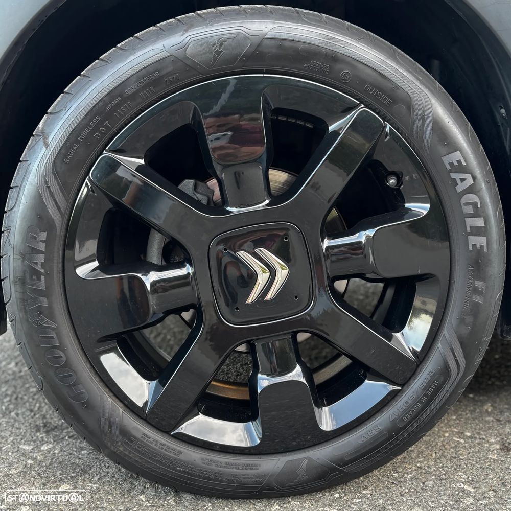 Citroën C3 1.2 PureTech Shine - 13