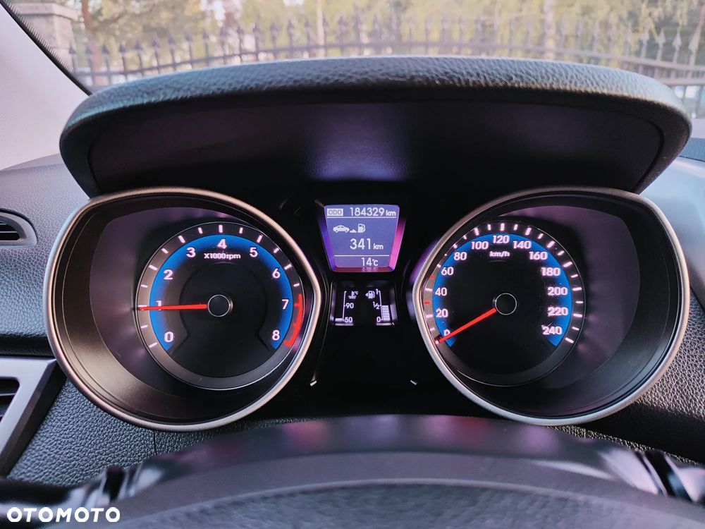 Hyundai i30 blue Kombi 1.6 GDi Style - 17