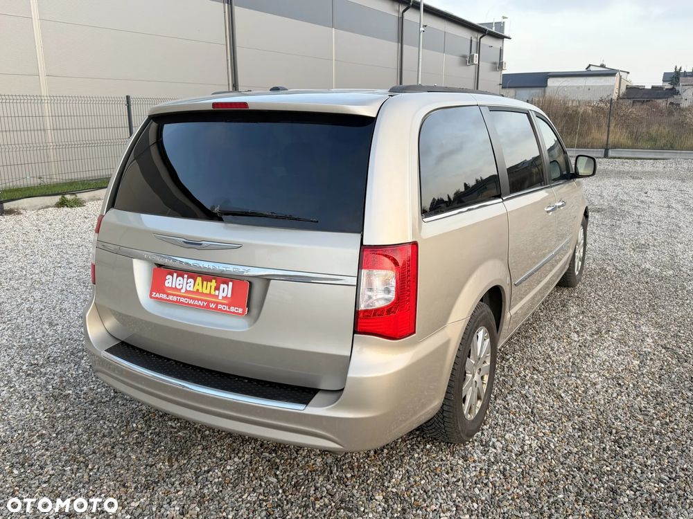 Chrysler Town & Country 3.6 Limited - 4