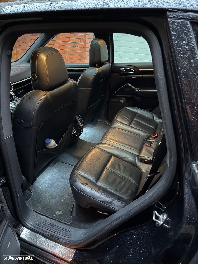Porsche Cayenne Diesel Tiptronic S - 4