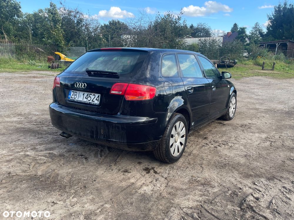Audi A3 Sportback - 4