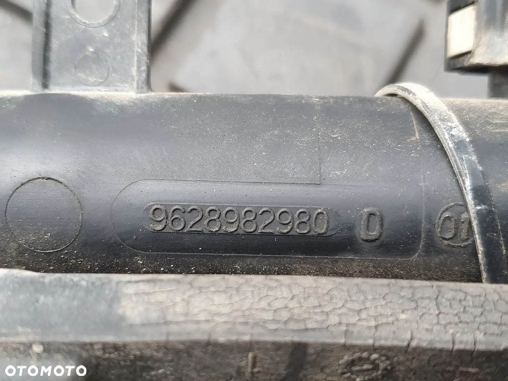 LISTWA WTRYSKOWA BENZYNA PEUGEOT PARTNER I 01F002A 1.4 8V POSIADAM 4 SZT - 12