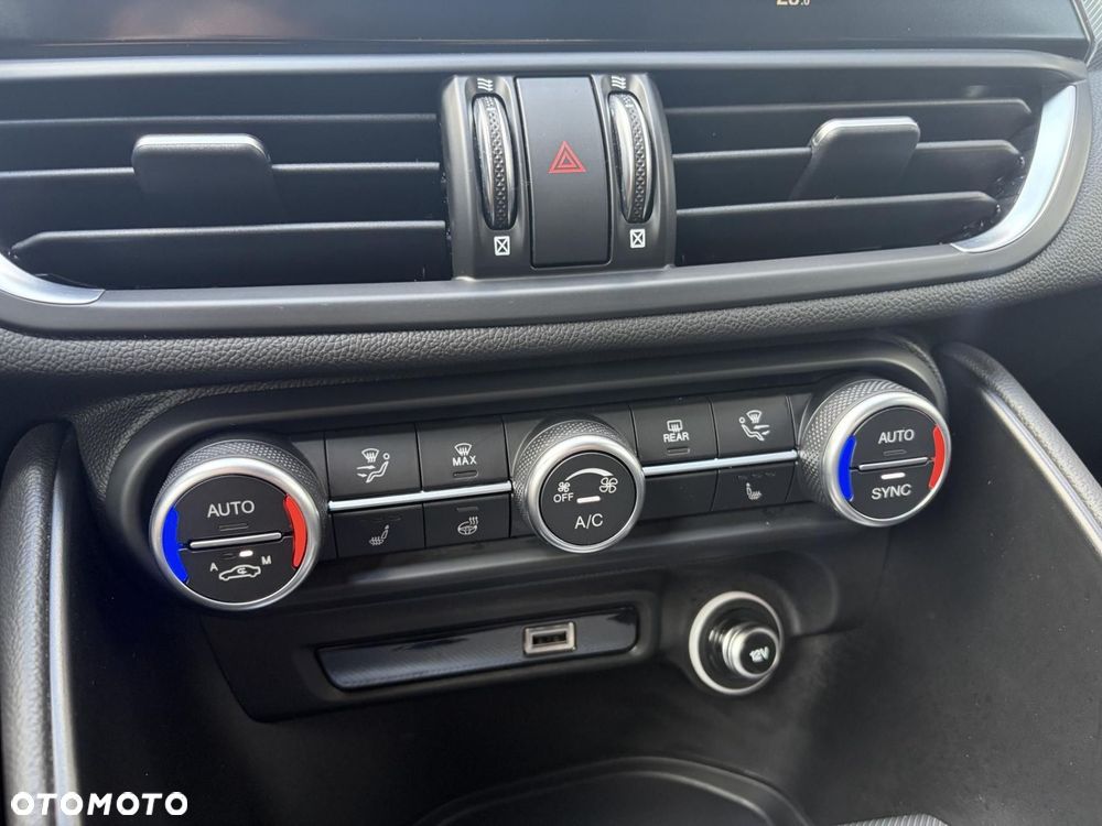 Alfa Romeo Giulia 2.0 Turbo Tributo Italiano Q4 - 24