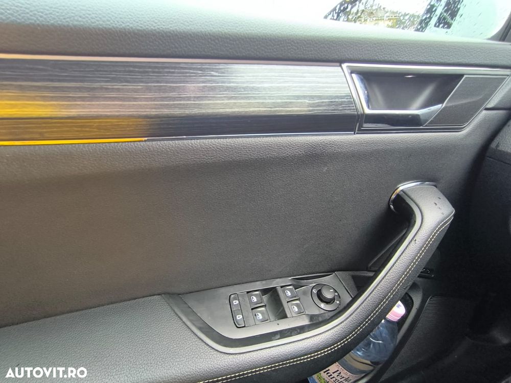 Skoda Superb 2.0 TDI DSG Style - 11