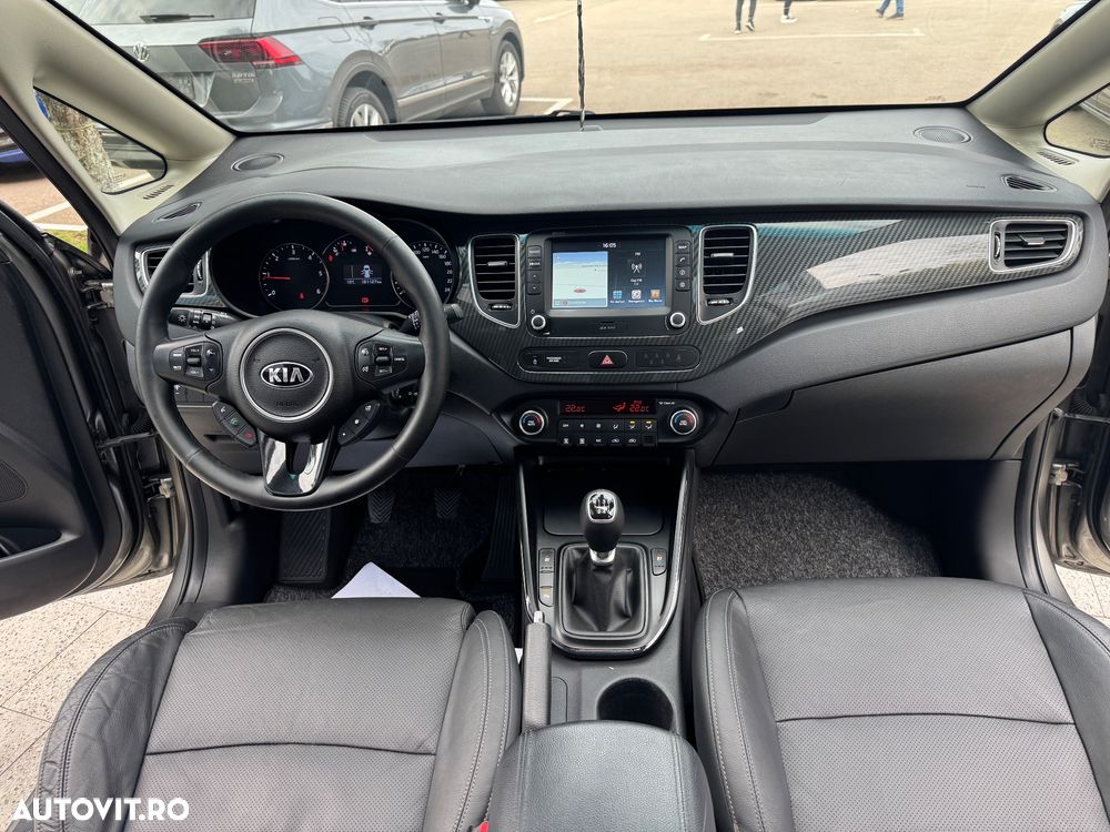Kia Carens 1.7 CRDi 115 Dream-Team Edition - 24