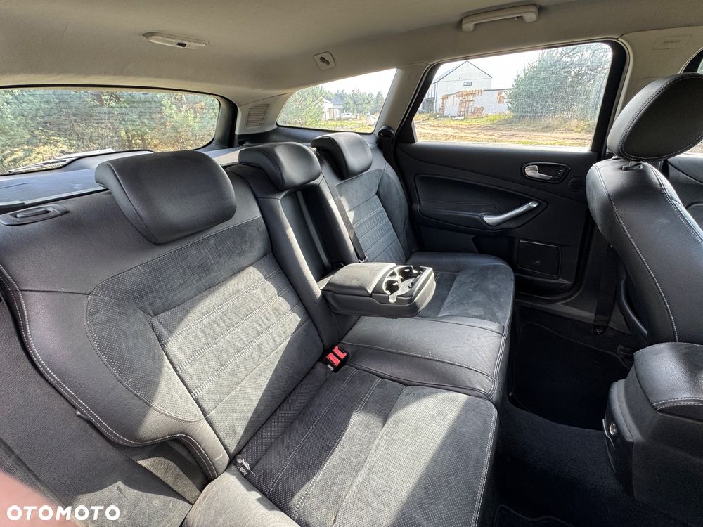 Ford Mondeo 2.0 TDCi Titanium X - 14