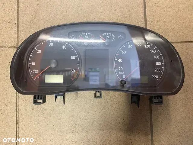 LICZNIK ZEGARY VOLKSWAGEN VW POLO IV 9N 6Q0920800P 6Q0920801E - 1