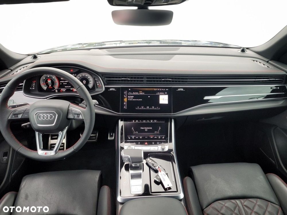 Audi Q8 - 8