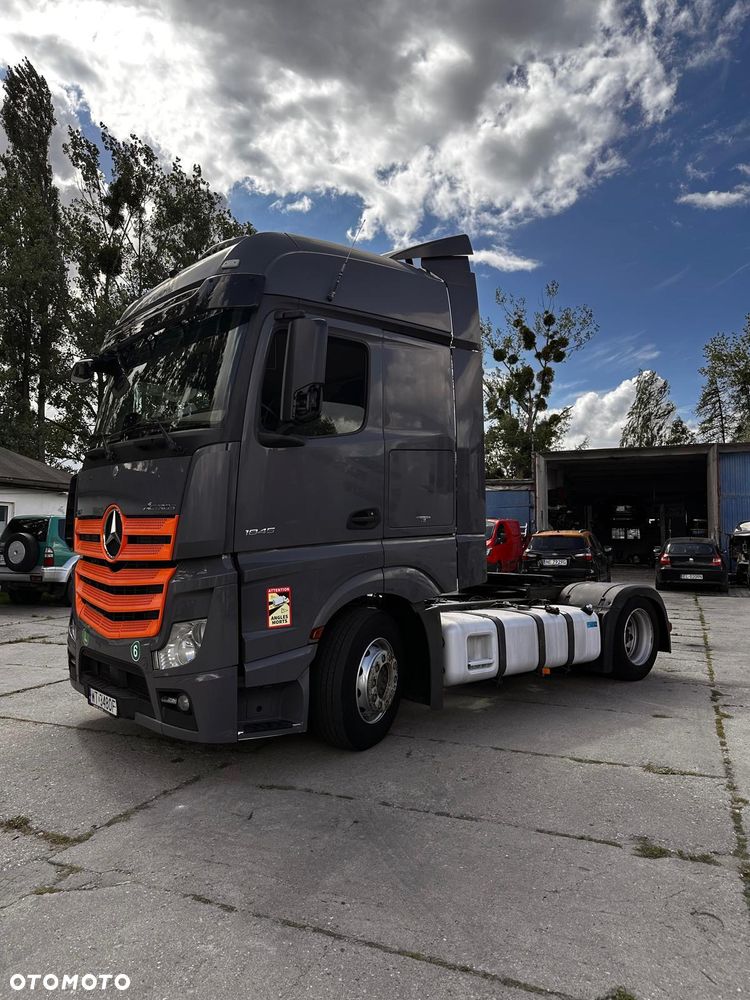 Mercedes-Benz actros - 2