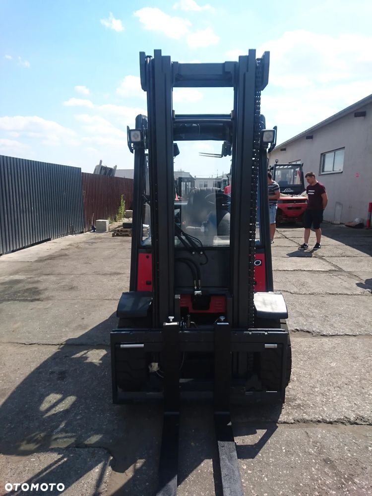 Linde [2006] WÓZEK WIDŁOWY LINDE H30D diesel 3t - 3