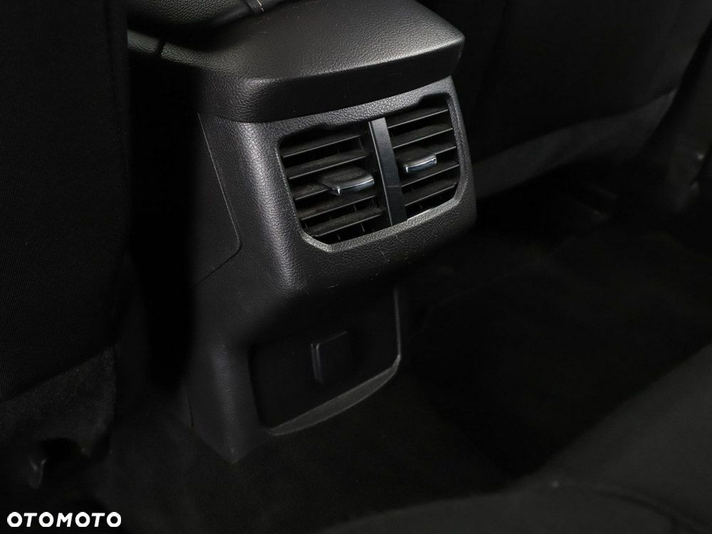 Ford Mondeo 1.5 EcoBoost Trend - 37