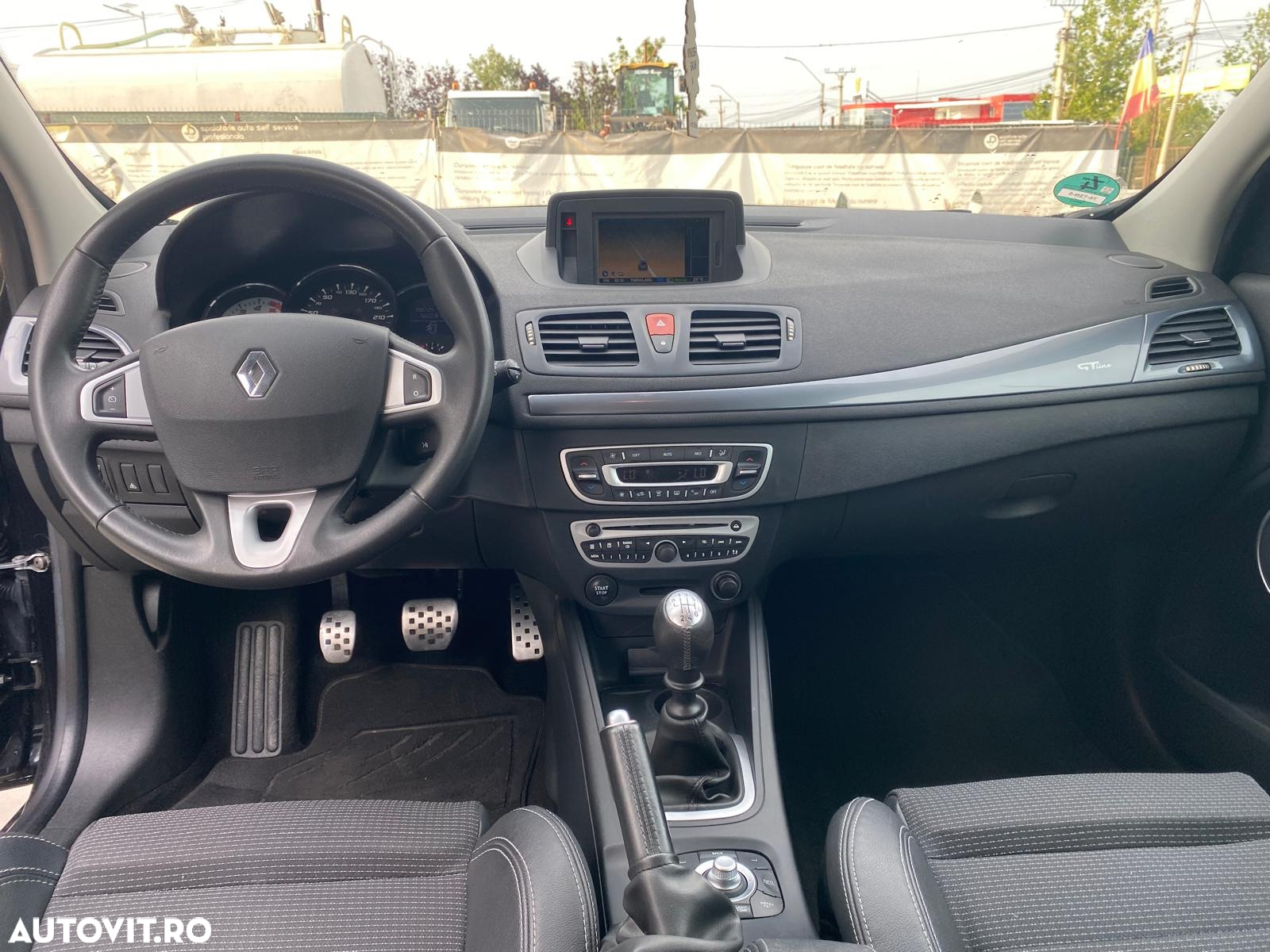 Renault Megane - 5