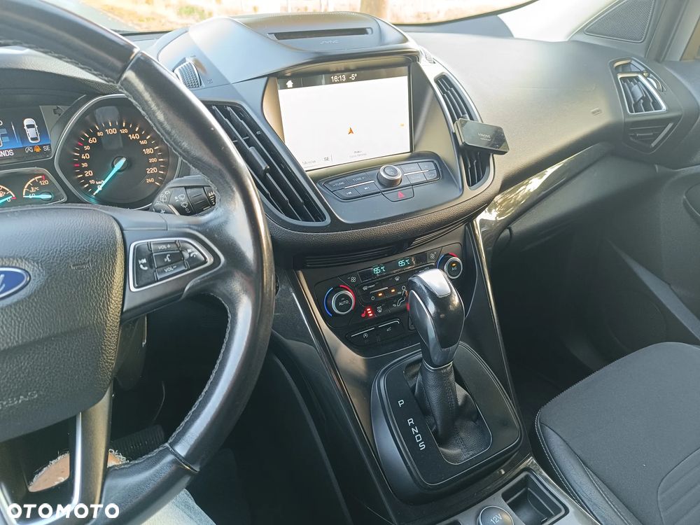 Ford Kuga 2.0 TDCi AWD Titanium - 36