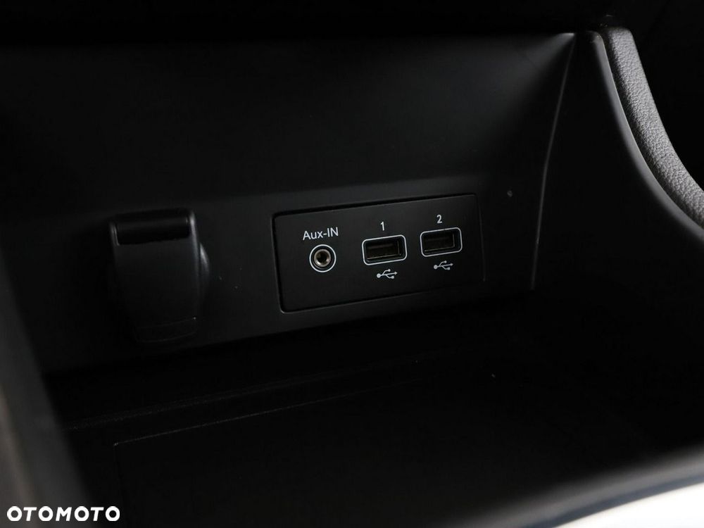 Renault Captur TCe 100 EXPERIENCE - 28
