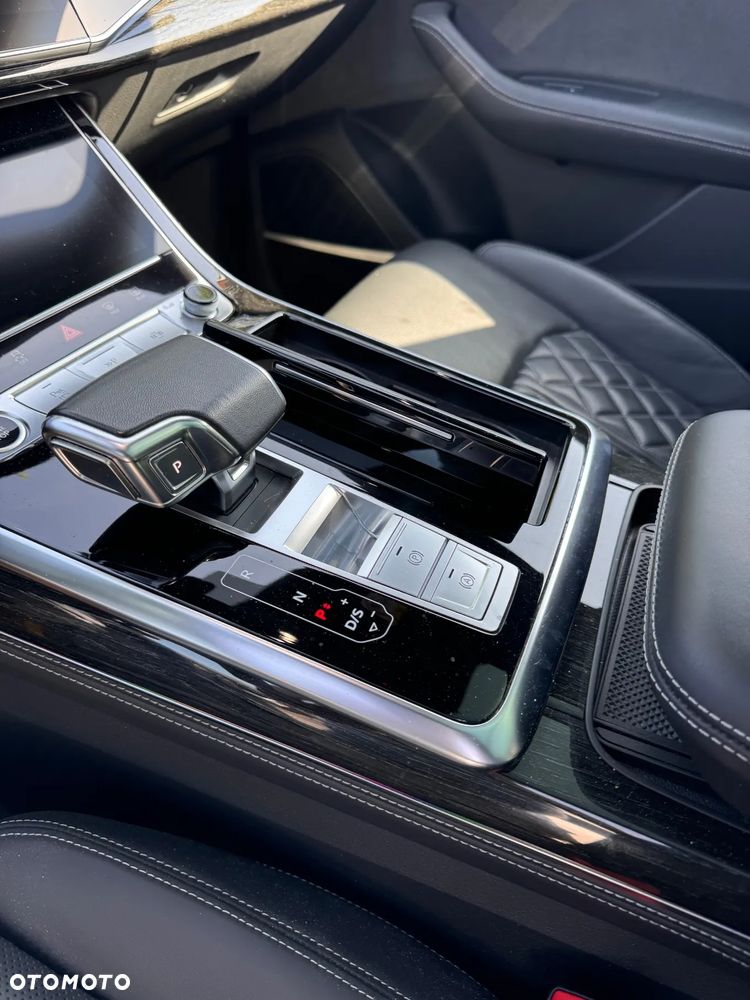 Audi Q8 - 6