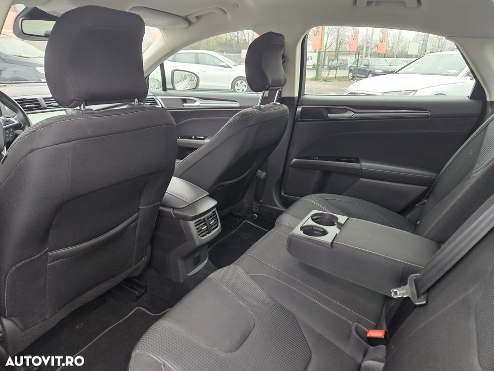 Ford Mondeo 2.0 HEV Trend - 6