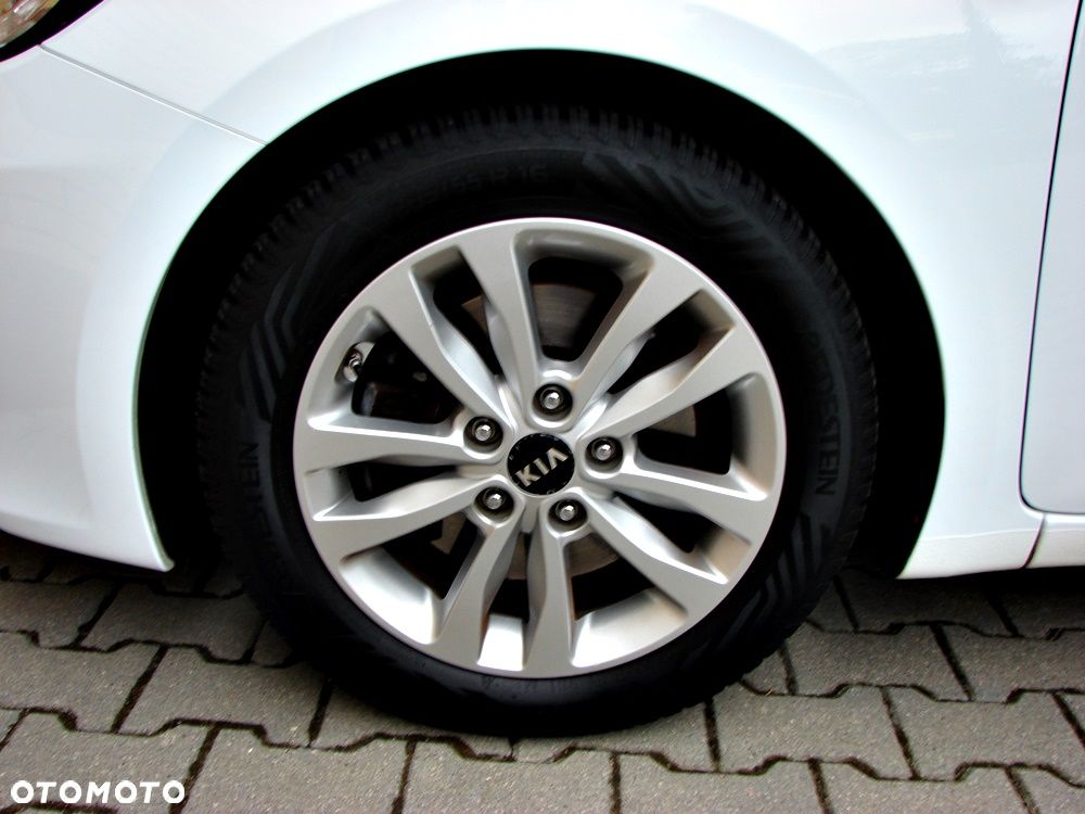 Kia Ceed 1.4 CVVT Dream Team Edition - 18