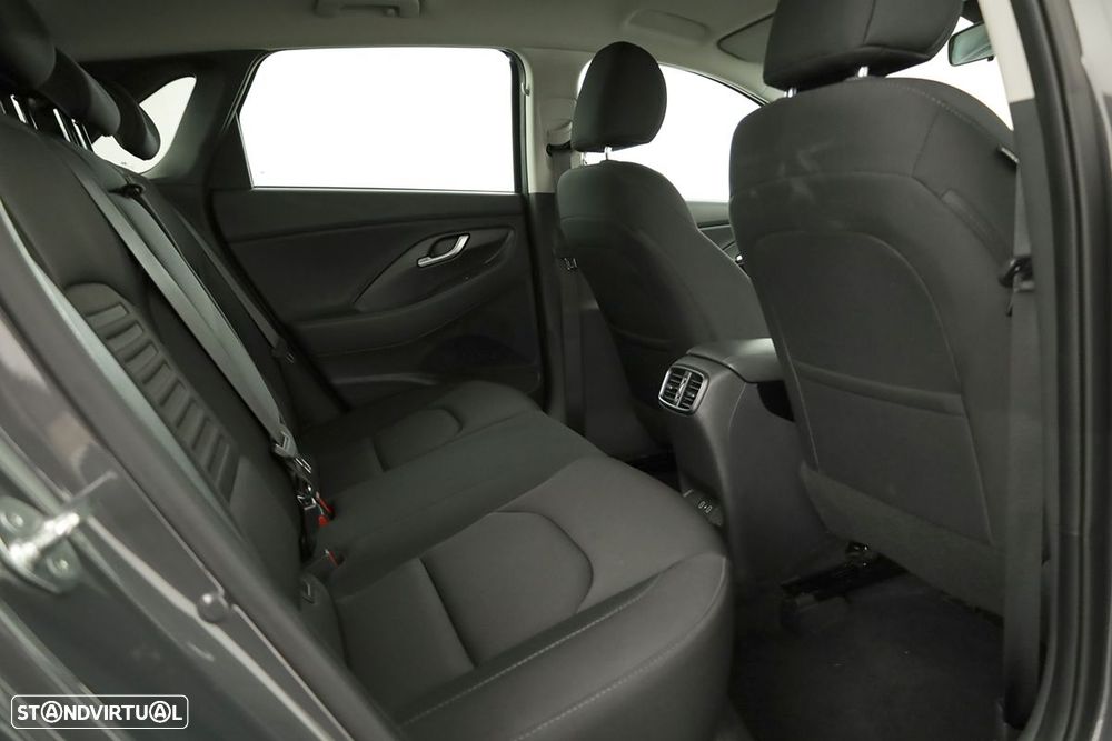 Hyundai i30 1.0 T-GDI Style Plus DCT - 22