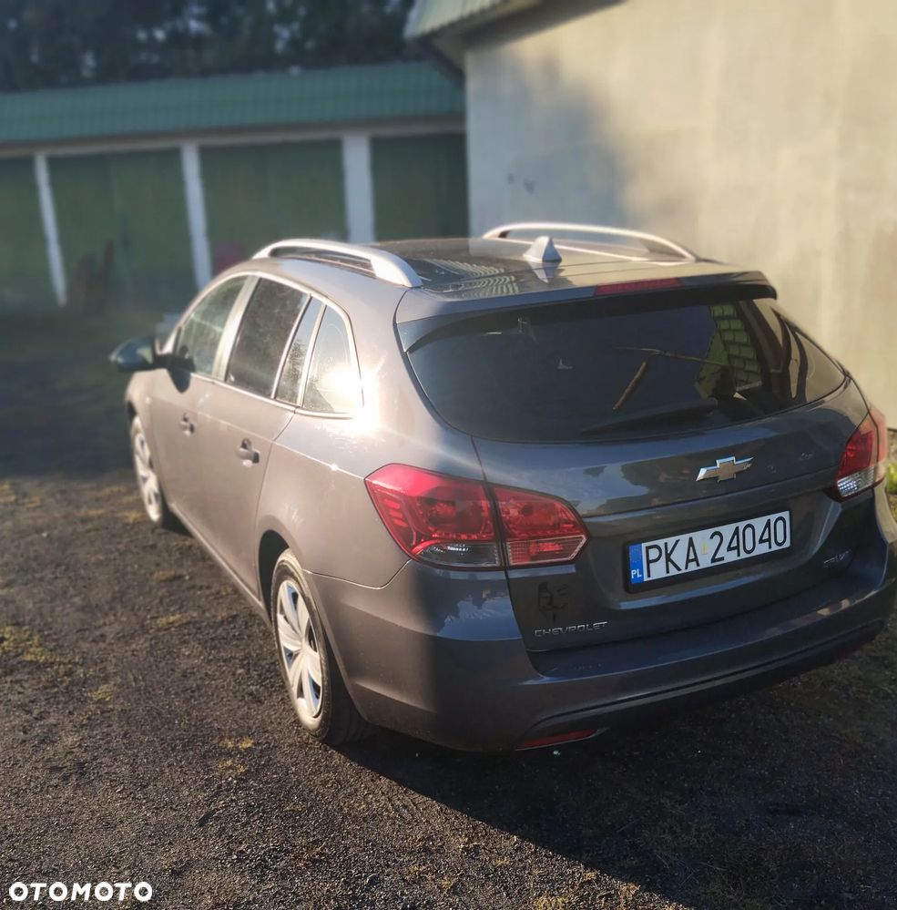 Chevrolet Cruze 1.6 LS - 15