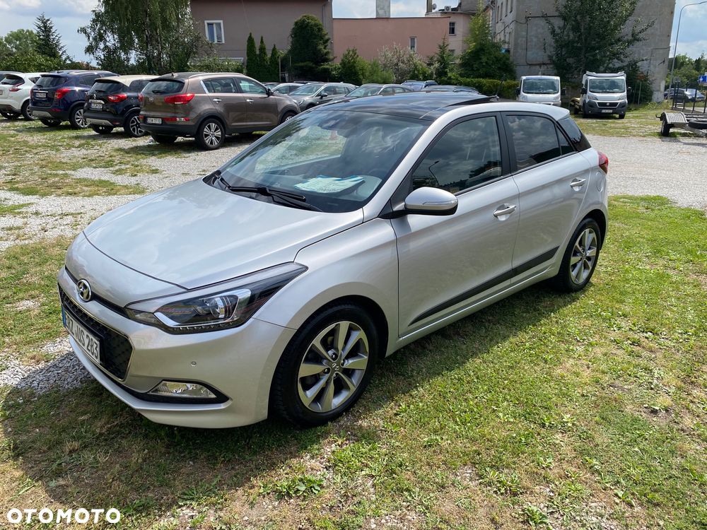 Hyundai i20 1.4 YES Gold - 2