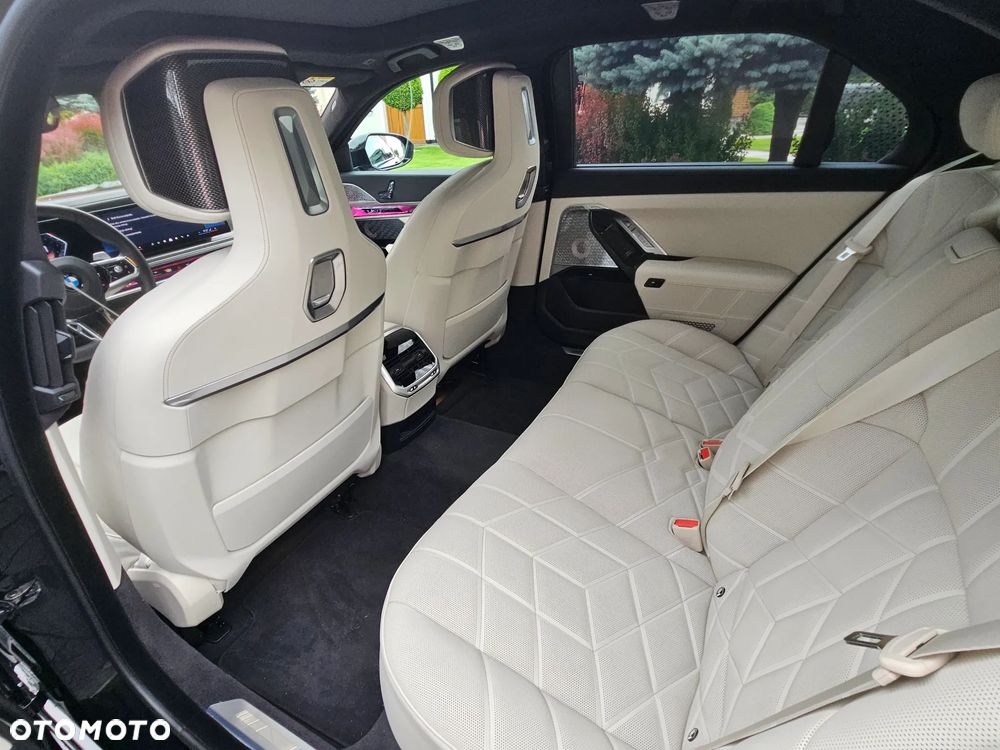 BMW Seria 7 740d xDrive mHEV sport - 22