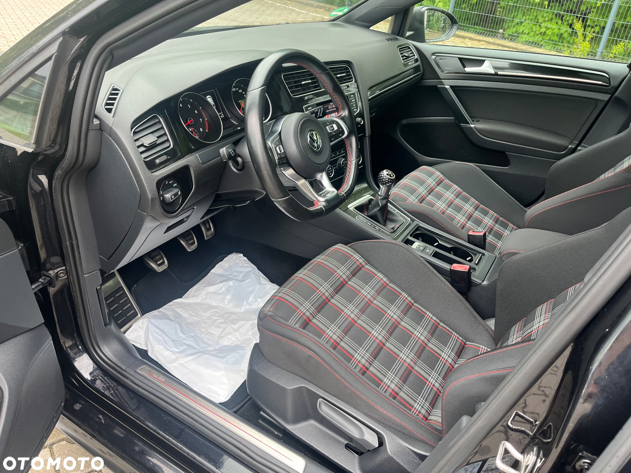 Volkswagen Golf VII 2.0 TSI BMT GTI - 8