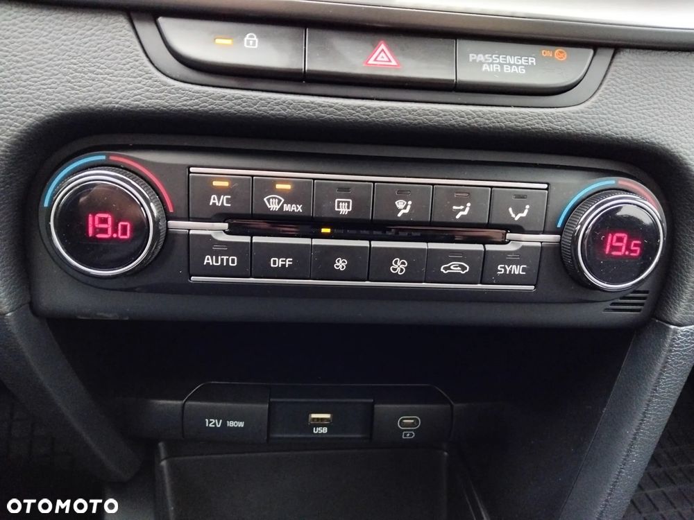 Kia XCeed 1.5 T-GDI M DCT - 17