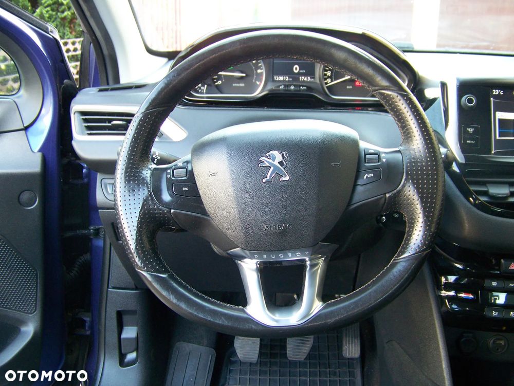 Peugeot 208 95 VTI Allure - 20