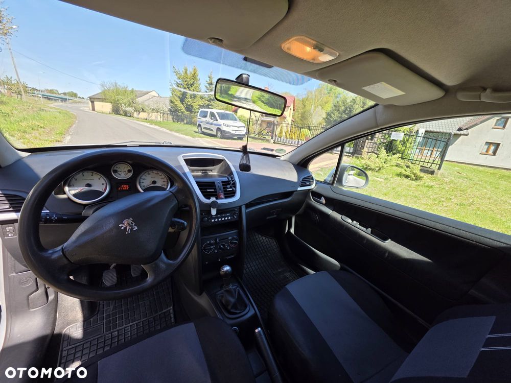 Peugeot 207 - 5