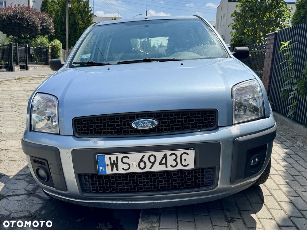 Ford Fusion - 1