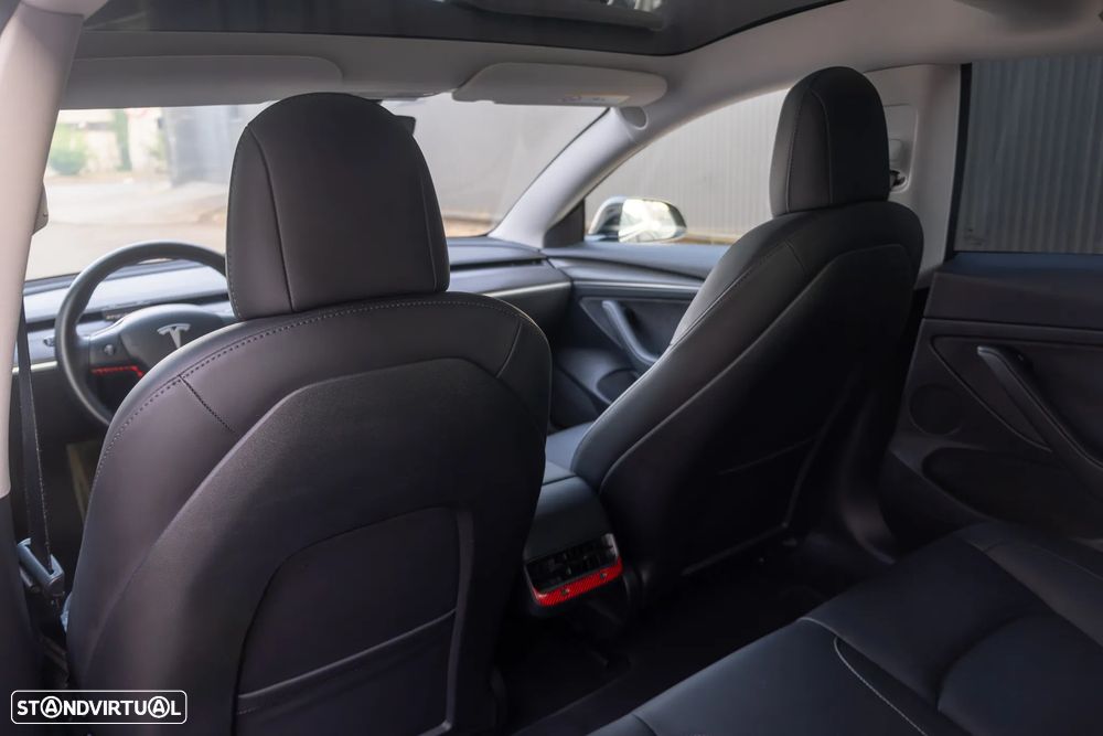 Tesla Model 3 Performance Dual Motor AWD - 31