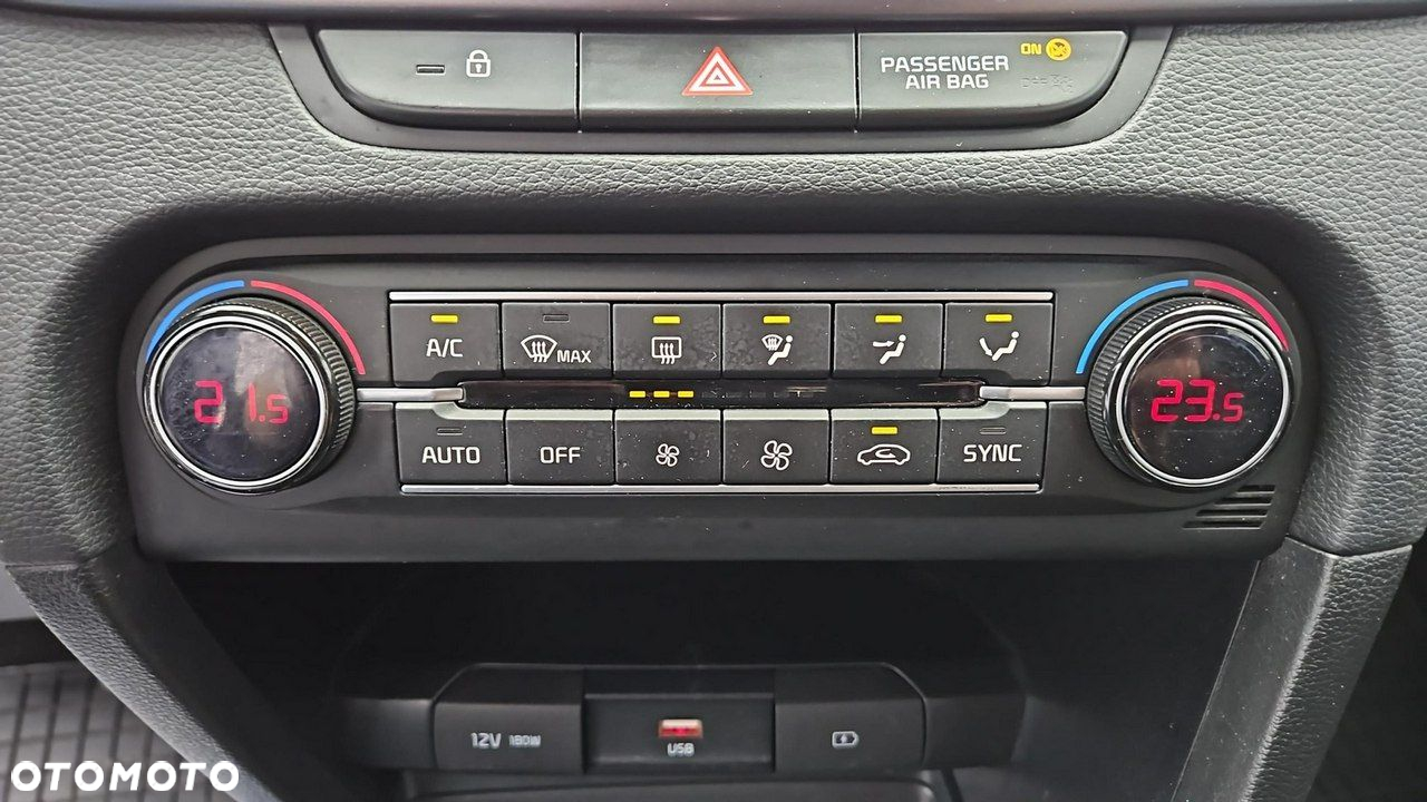 Kia Ceed 1.5 T-GDI M - 19
