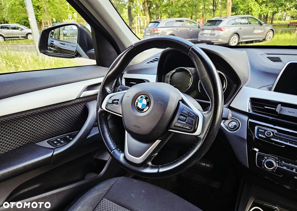 BMW X1 sDrive18i Advantage - 20