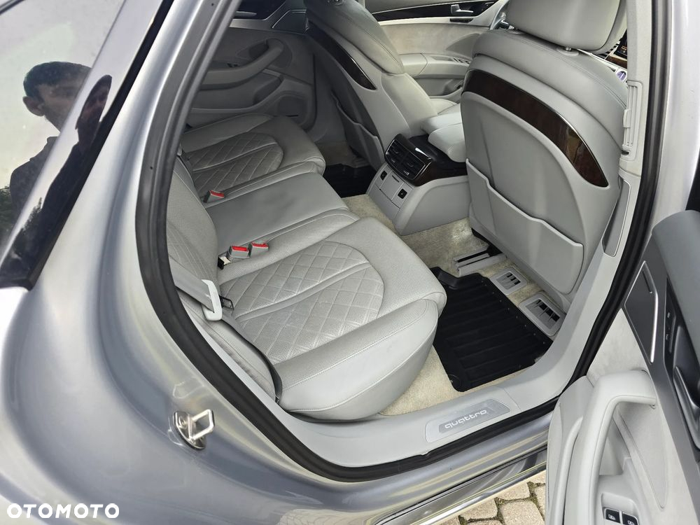 Audi A8 4.2 TDI clean diesel Quattro - 13