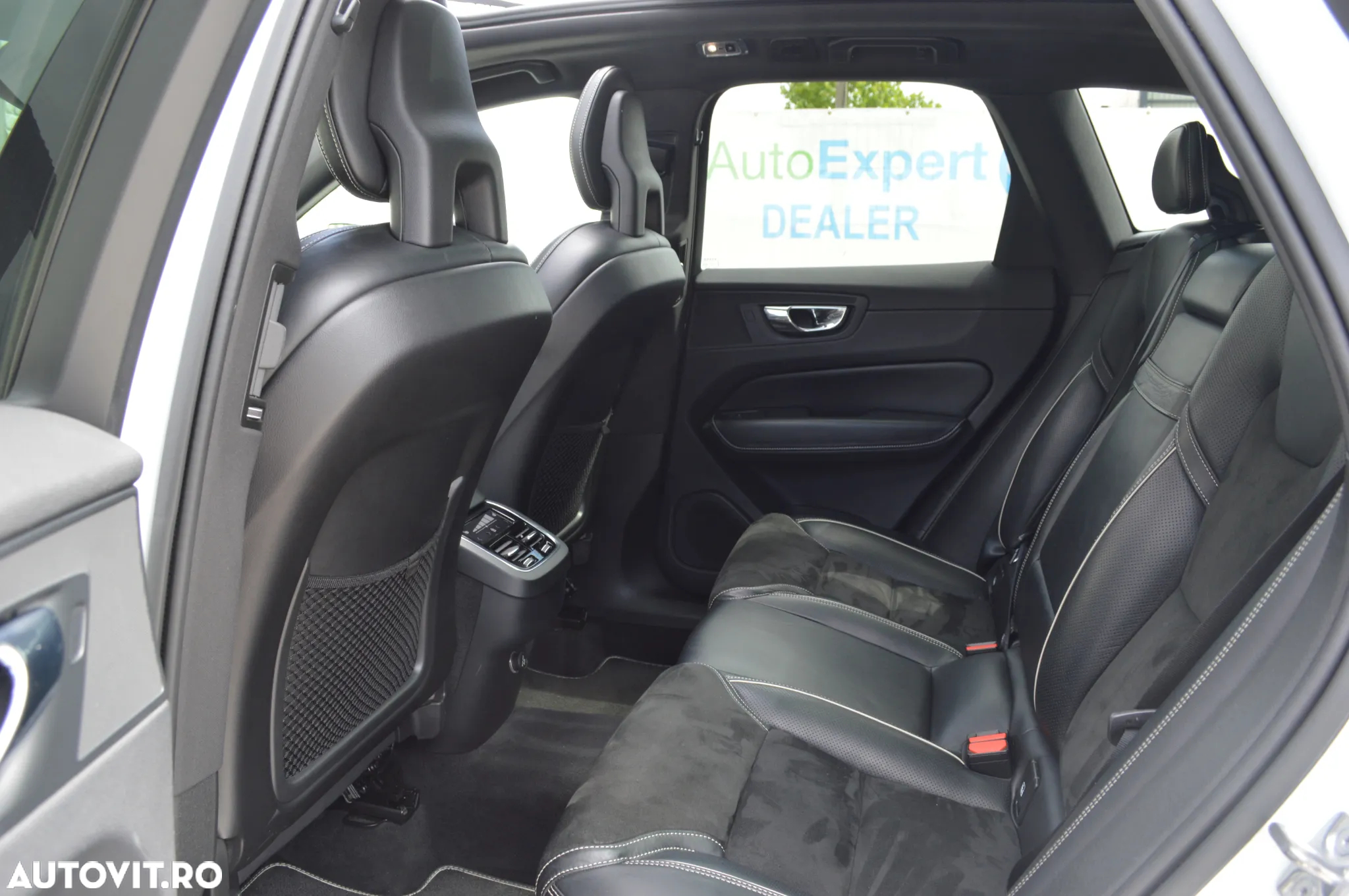 Volvo XC 60 T5 AWD Geartronic RDesign - 14