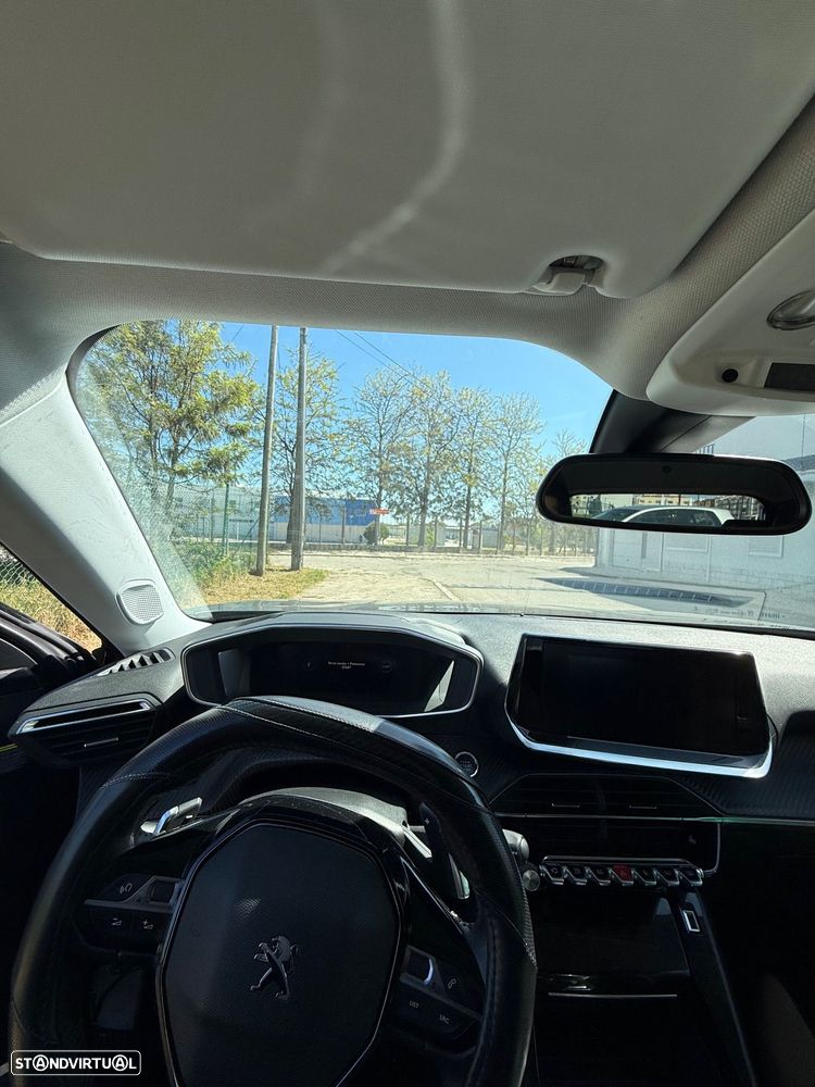 Peugeot 2008 PureTech 130 EAT8 Allure - 7