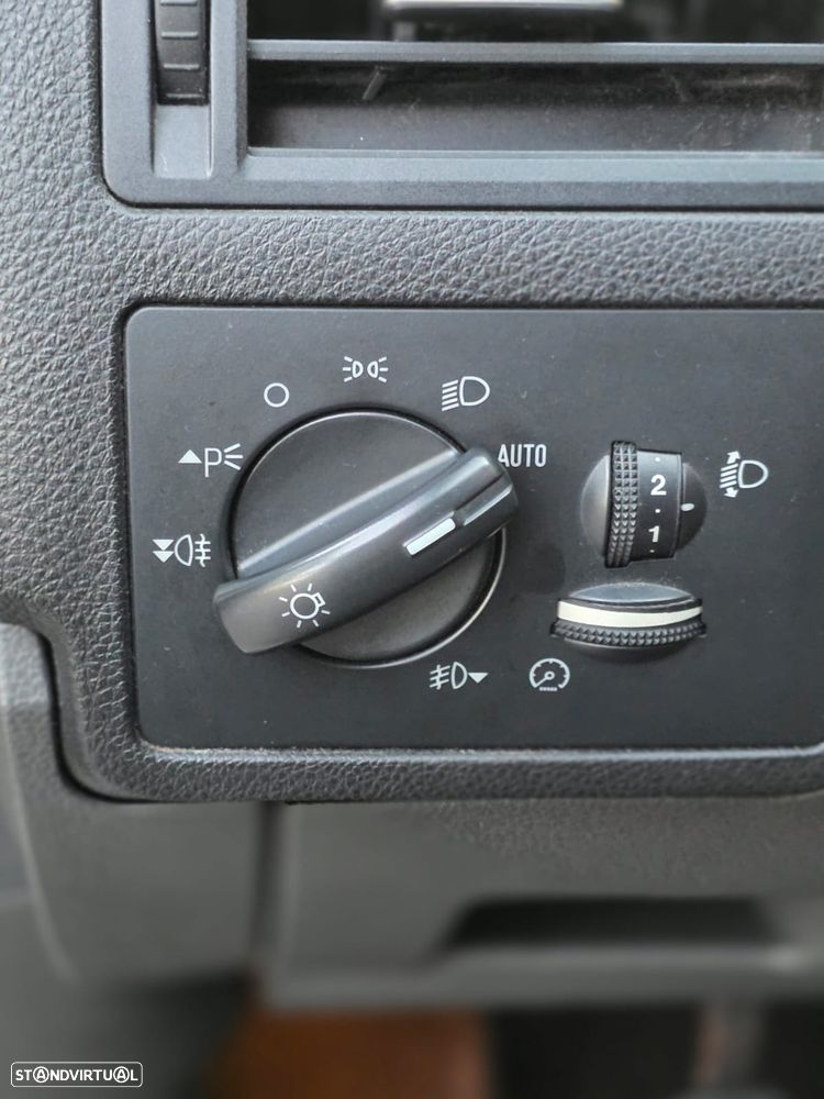 Ford Focus C-Max 1.6 TDCi Ghia - 12