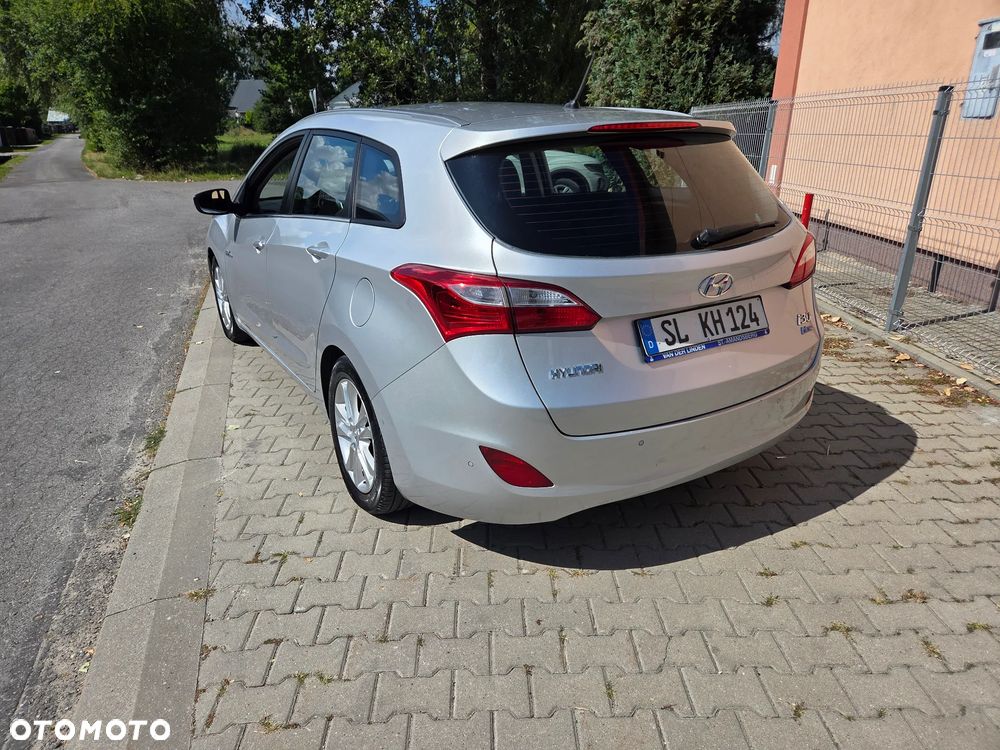 Hyundai i30 1.4 Fifa World Cup Edition - 6