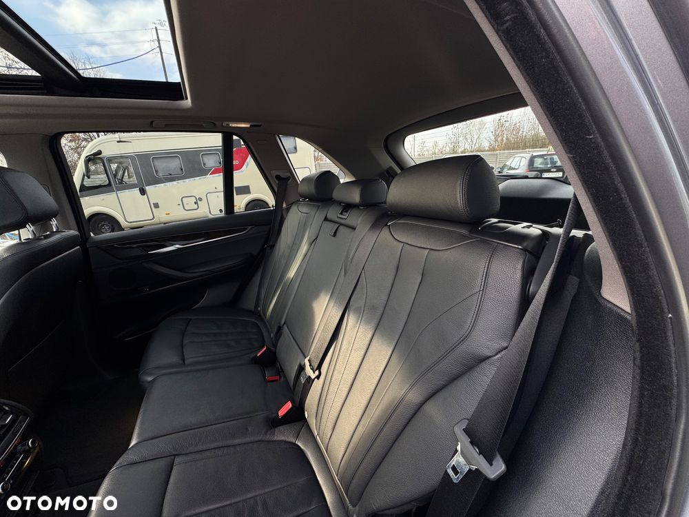 BMW X5 xDrive35i Sport-Aut - 9