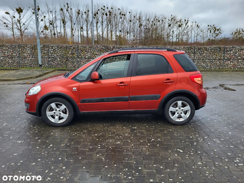 Suzuki SX4 2.0 DDiS 4x2 Comfort - 10