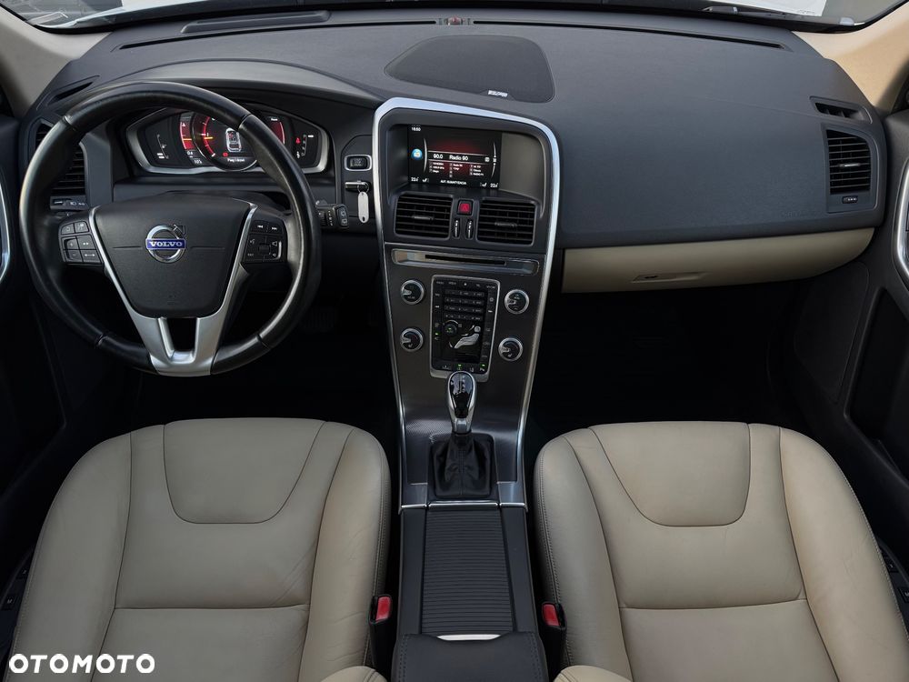 Volvo XC 60 D4 Geartronic Summum - 8