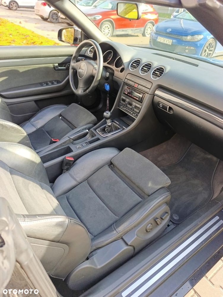 Audi A4 Cabrio 2.4 - 18