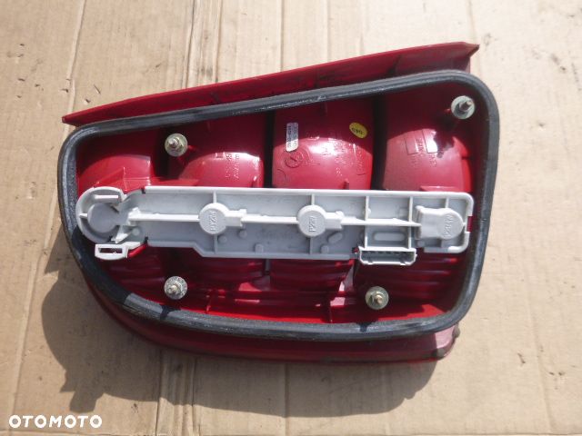 LAMPA LEWY TYŁ LEWA TYLNA PRAWY TYŁ PRAWA TYLNA SKODA FABIA I HB LIFT- - 8