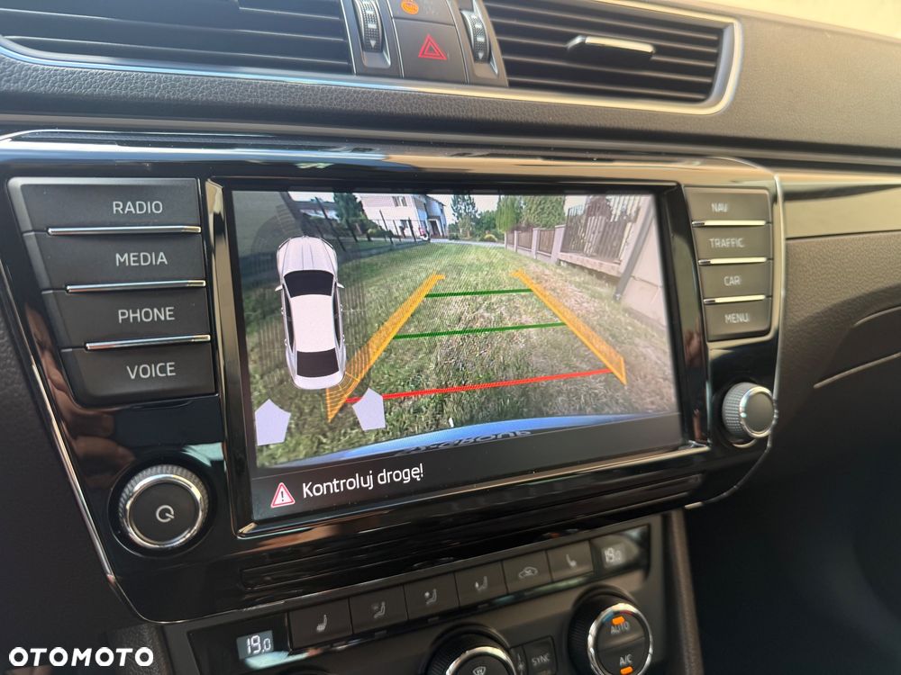 Skoda Superb 2.0 TSI 4x4 L&K DSG - 16